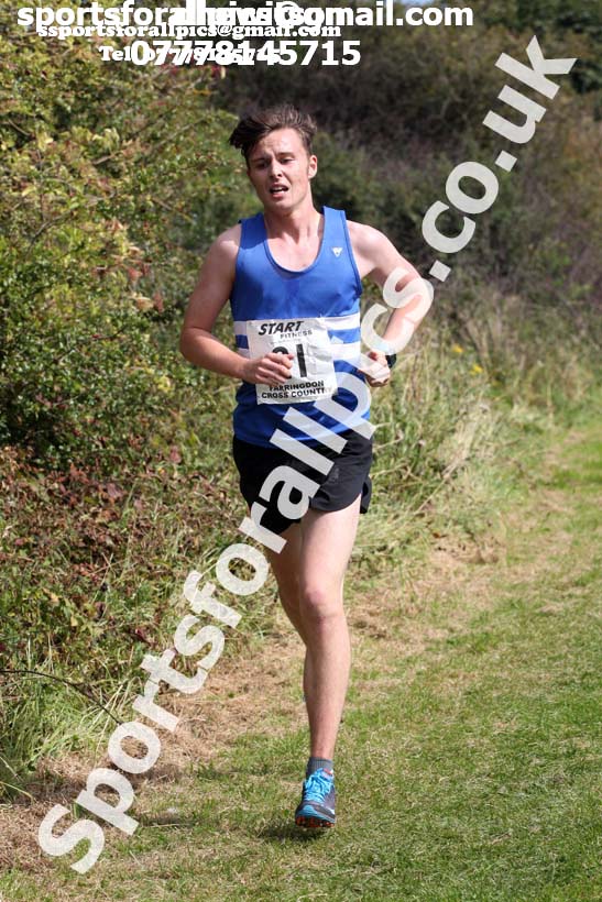 Senior mens relay, Sunderland Harriers Cross Country, Farrington, Sunderland. Photo: David T. Hewitson/Sports for All Pics
